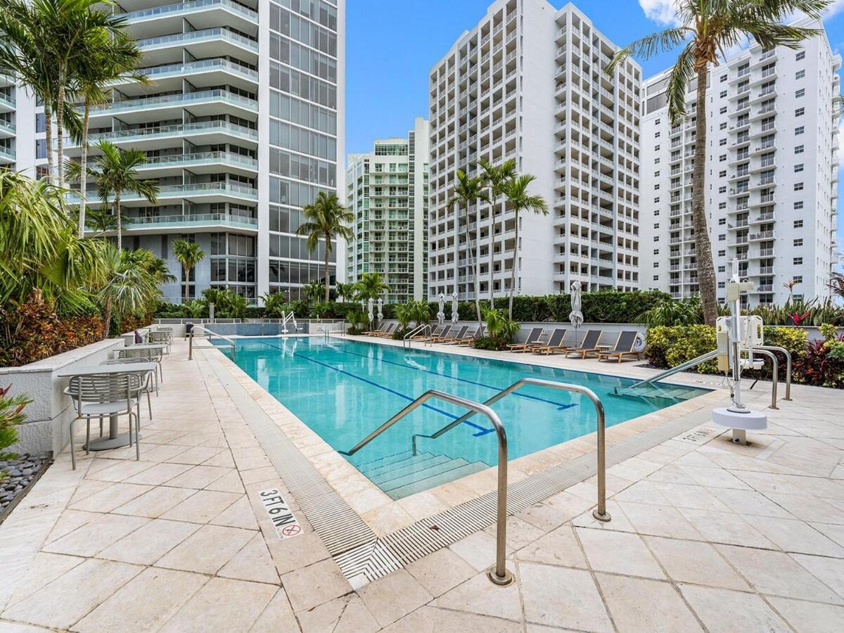 Amazing In Brickell Near The *
